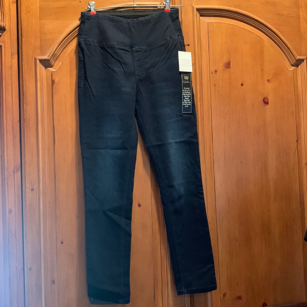 DG2 Suddenly Slim Pull-On Skinny Jeans